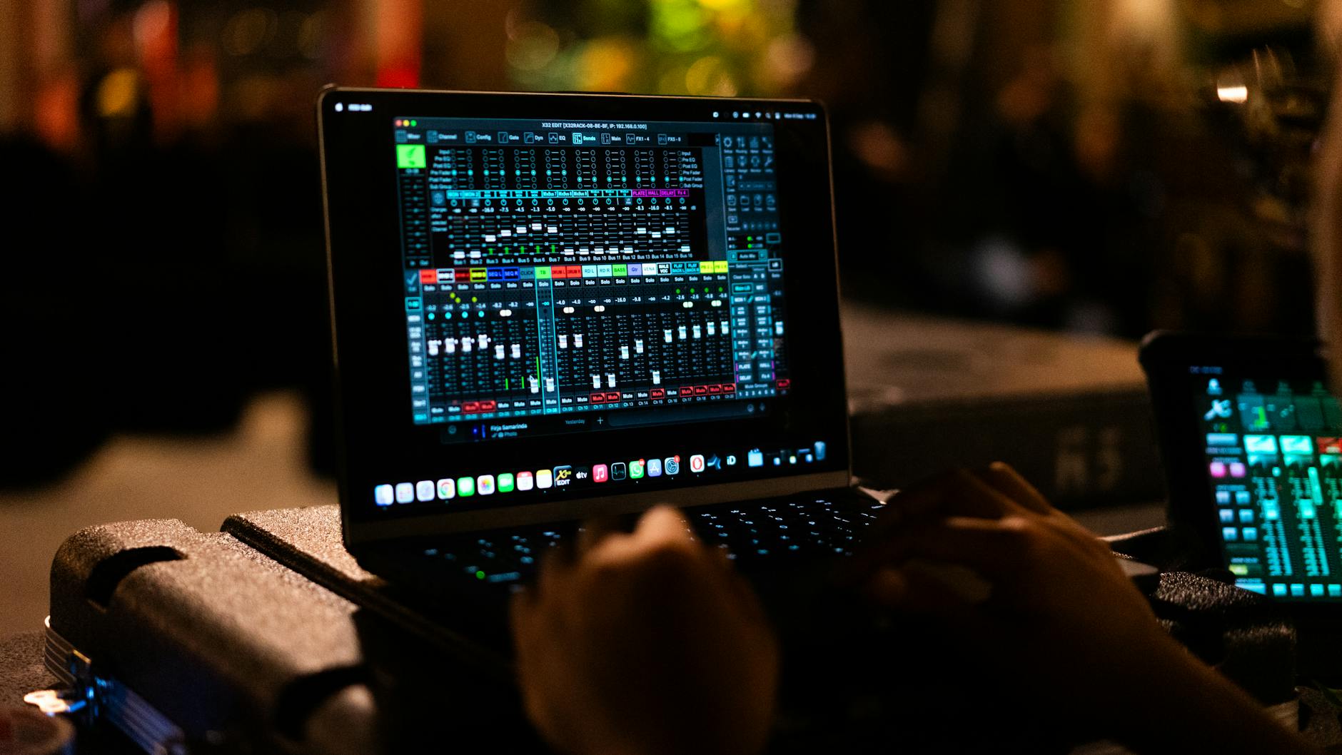 WPS下载中心官方视觉展示